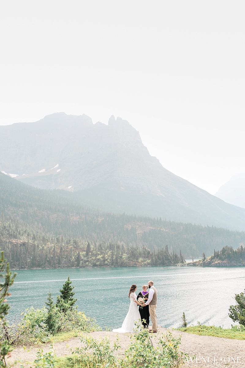 Glacier-park-elopement-st.-mary's