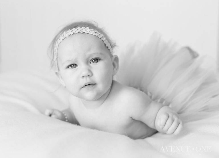 baby girls photo in pink tutu