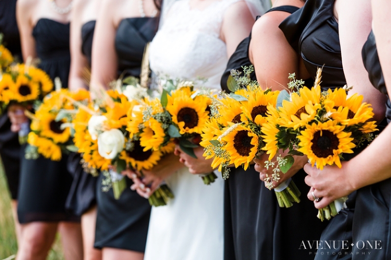 sunflower bridesmaid bouquets