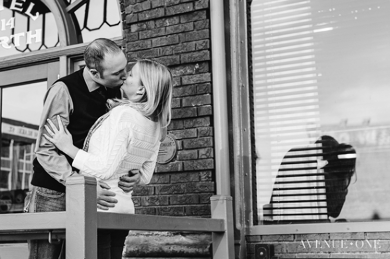 downtown-denver-engagement-photos