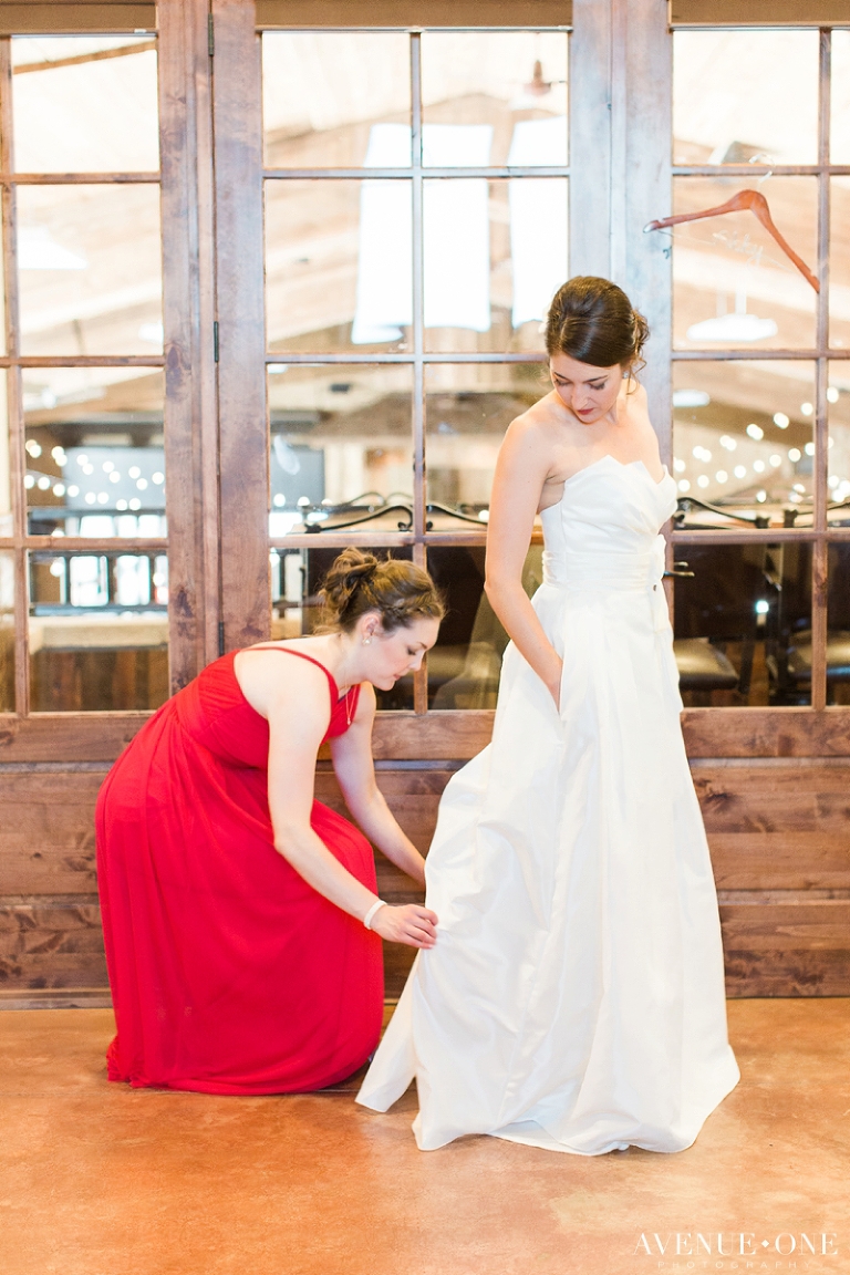 spruce-mountain-ranch-wedding-getting-ready-photos-ponderosa-room-bridal-suite-pictures