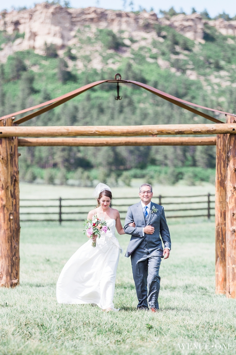 treys-vista-ceremony-spruce-mountain-ranch-colorado