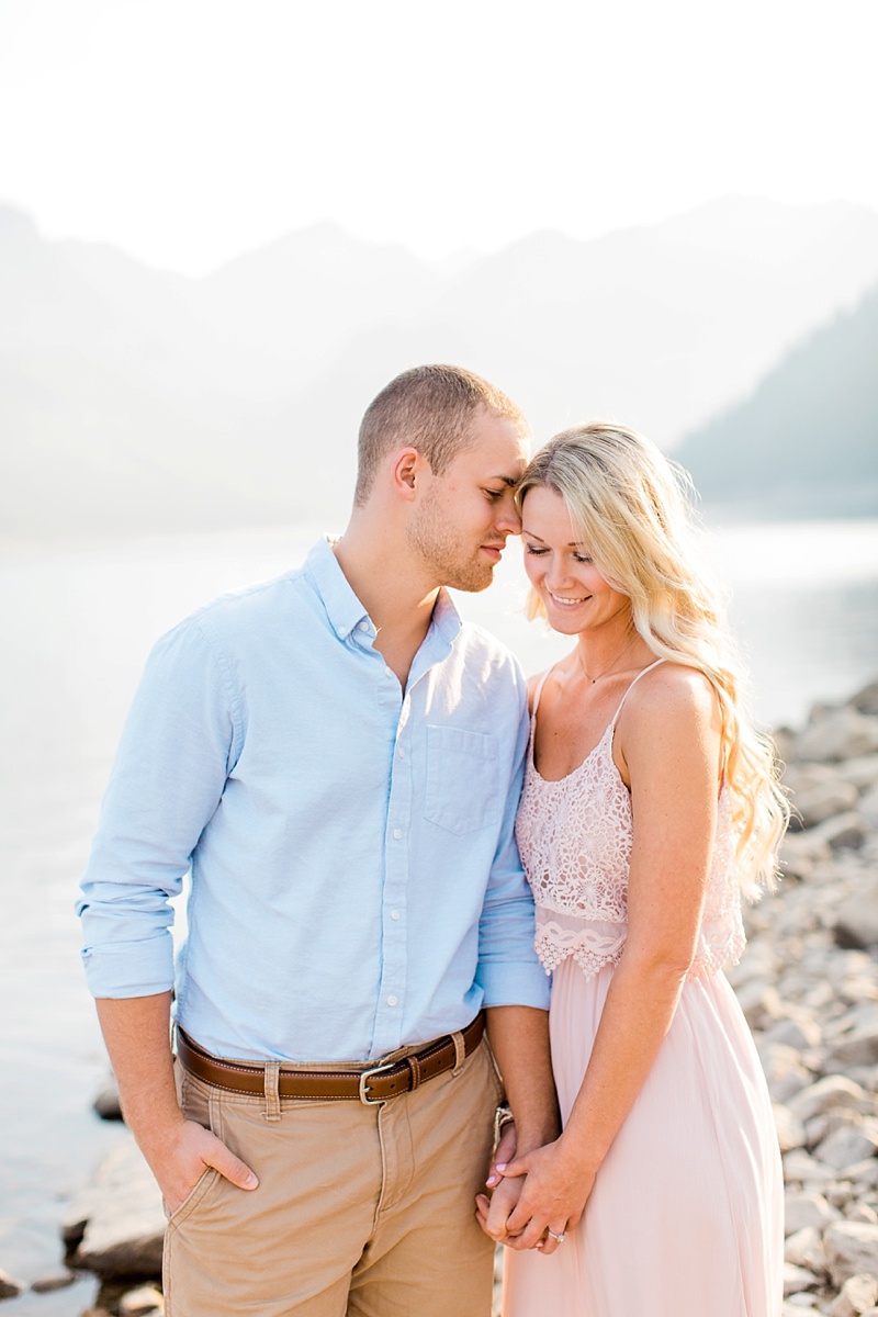 colorado-mountain-engagement-portraits