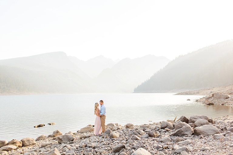 epic-mountain-engagment-pictures-colorado-montana