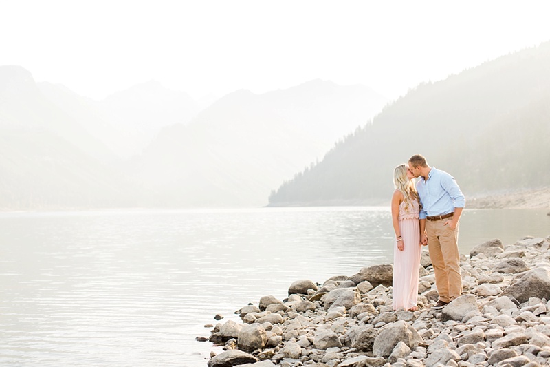 montana-lake-engagement-portraits