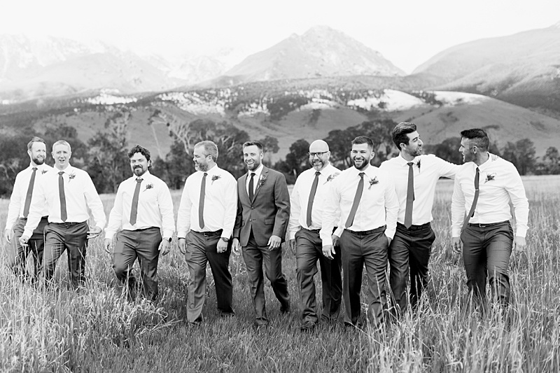 Yellowstone-Valley-Lodge-Wedding-Party